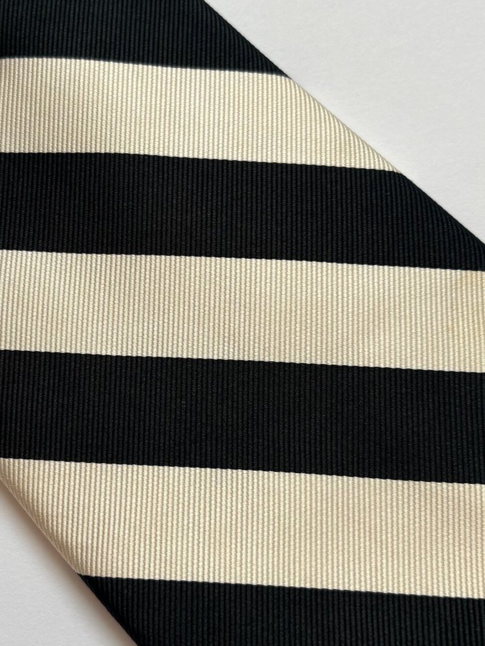 Bruno Rossi Textured Silk Tie Black Cream Diagonal Pattern 4"
